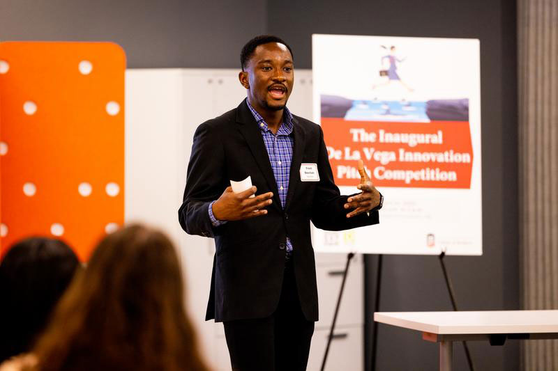 Pitch Competition in De La Vega Innovation Lab